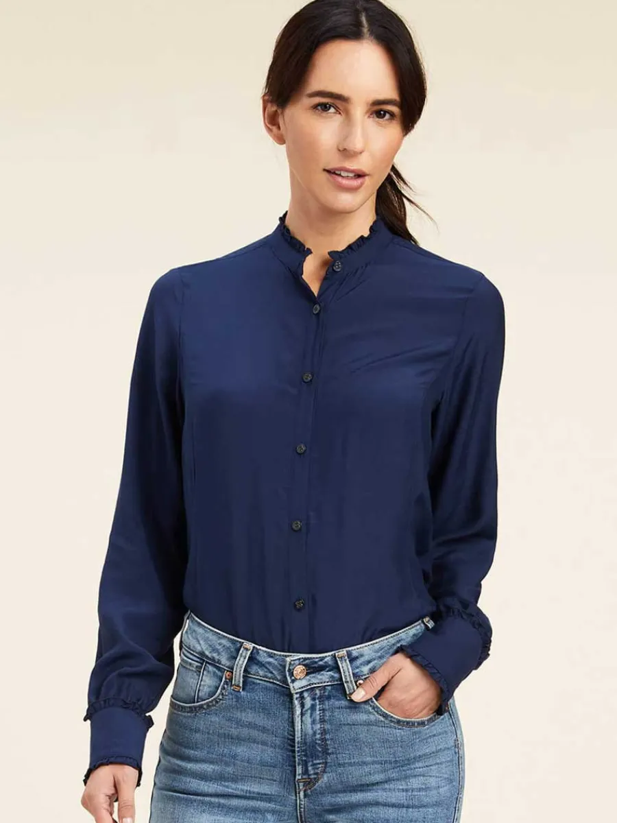 Women Ariat Clarion Blouse - Womens -