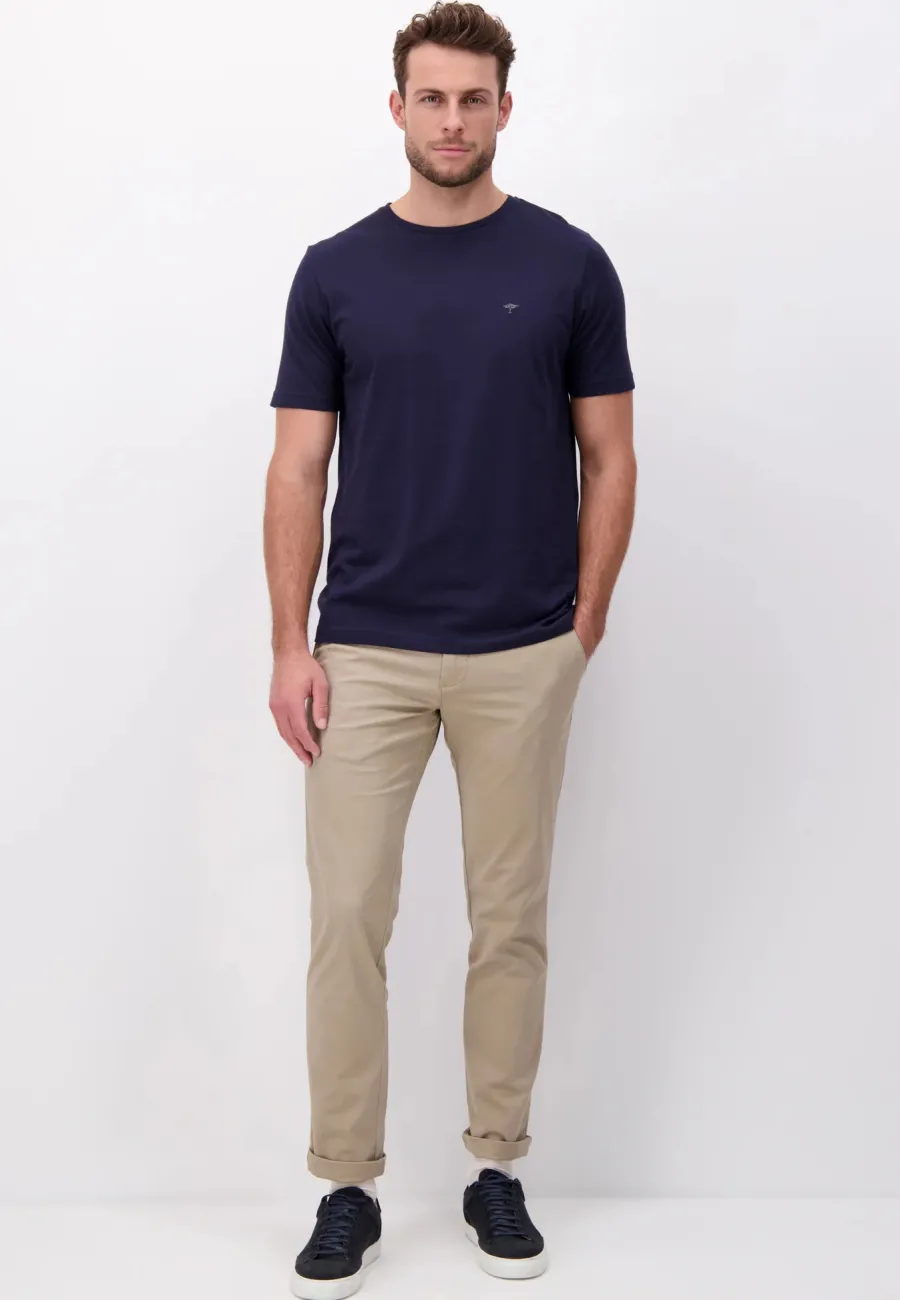 fynch_hatton_tshirt__mens_4-1.webp Fynch Hatton T-Shirt - Men's Round Neck – Navy