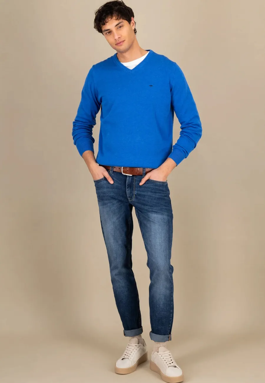 fynch_hatton_vneck_sweate_2-5.webp Fynch Hatton V-Neck Sweater - Men's Fine Knit – Strong Blue