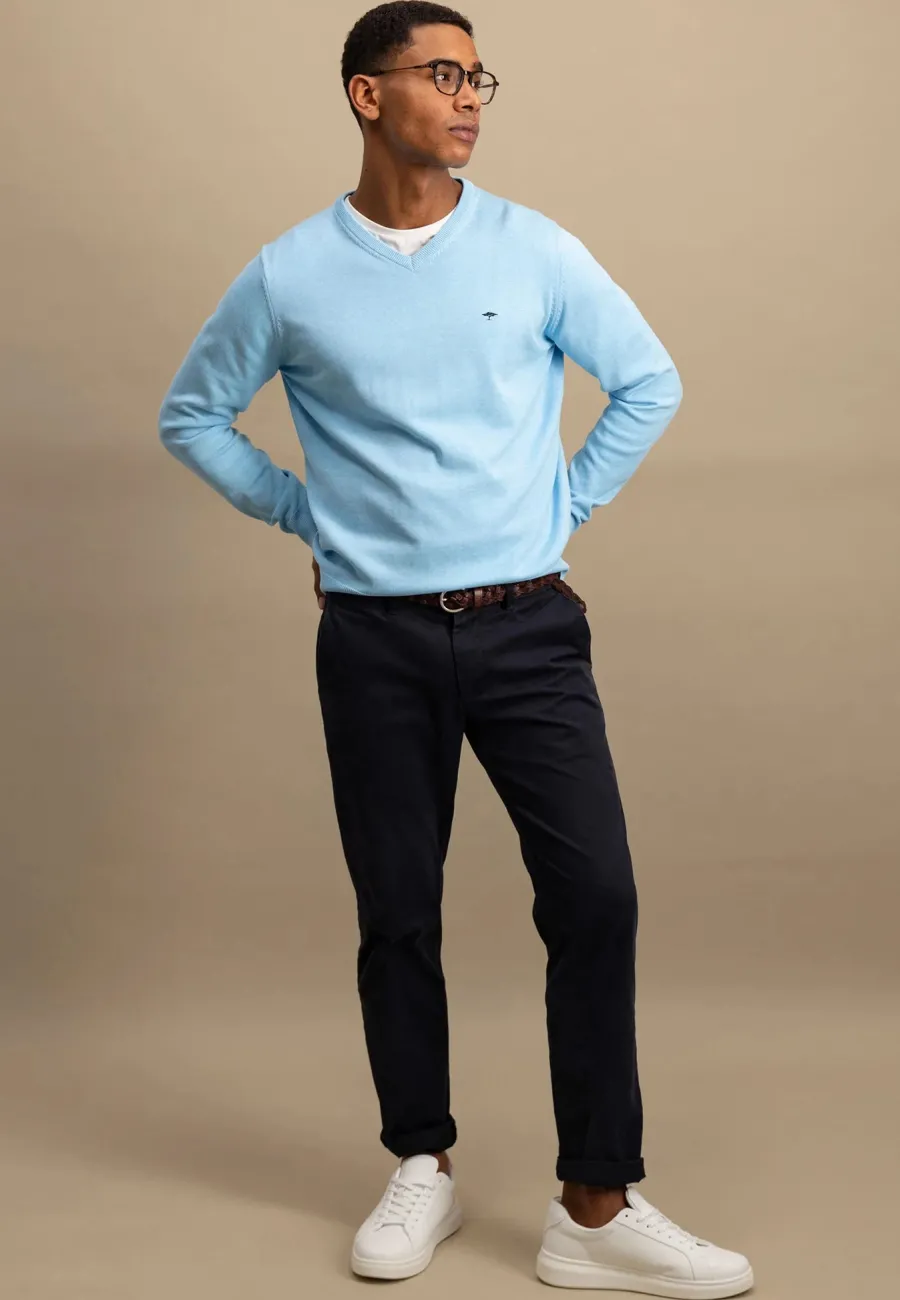 fynch_hatton_vneck_sweate_4-4.webp Fynch Hatton V-Neck Sweater - Men's Fine Knit – Splashy Ocean