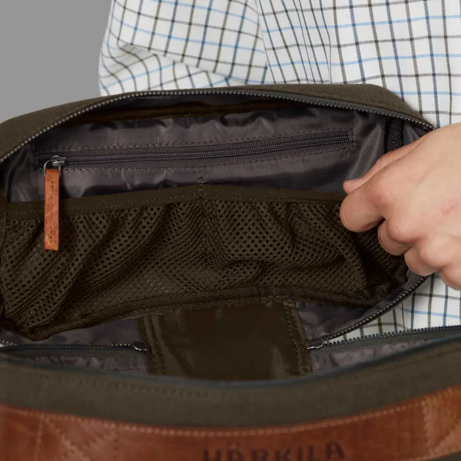 harkila_toiletry_washbag__1.webp Harkila Toiletry Washbag - Warm Olive