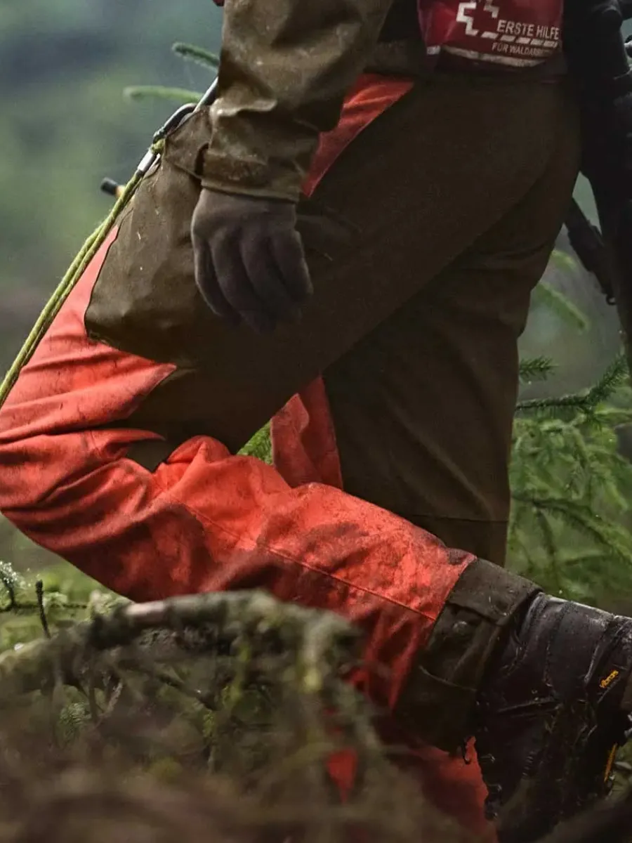 harkila_wildboar_pro_trou_1.webp Harkila Wildboar Pro Trousers - Mens - Orange Blaze & Willow Green
