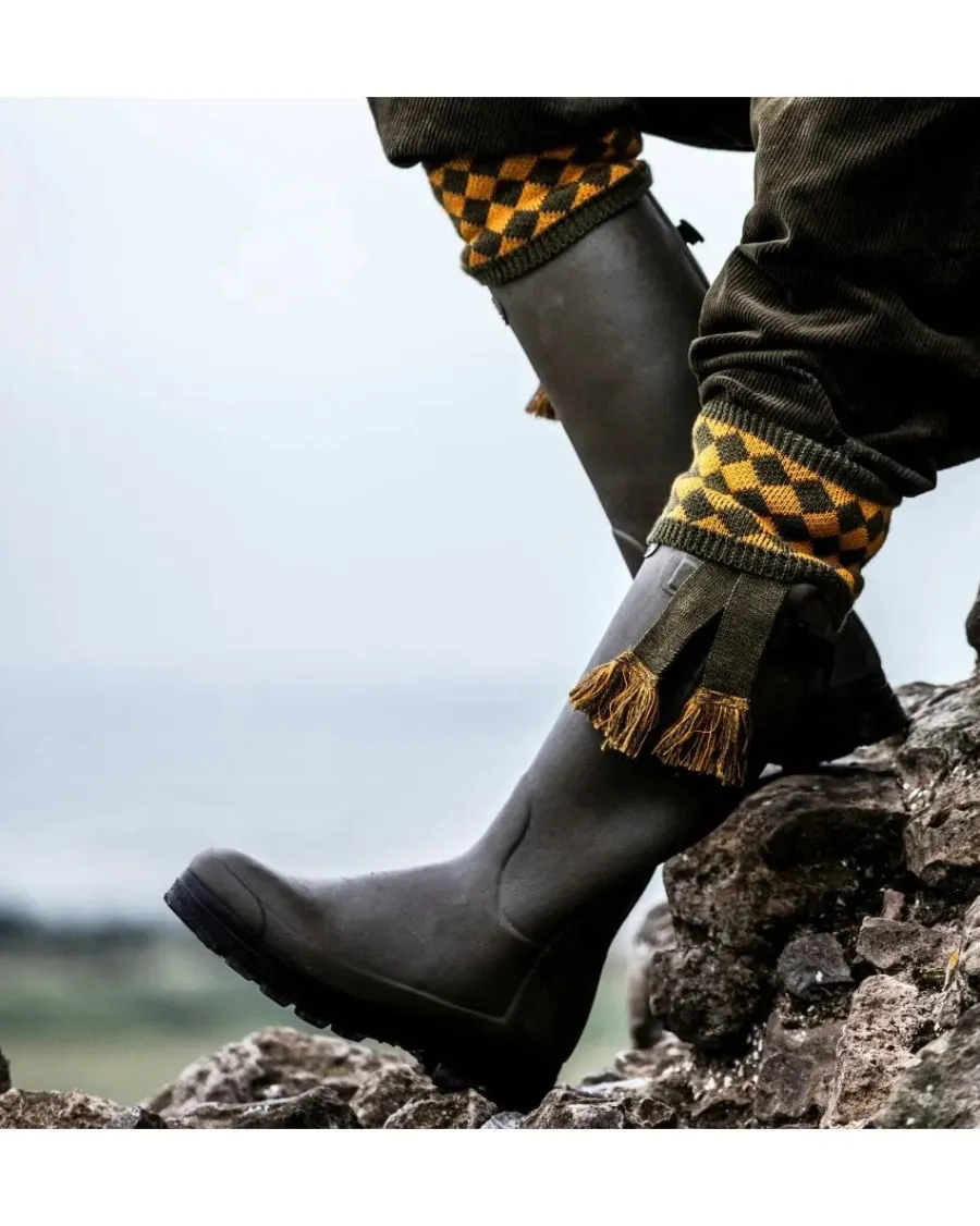 house_of_cheviot_chessboa_1.webp House Of Cheviot Chessboard Shooting Socks - Mens -
