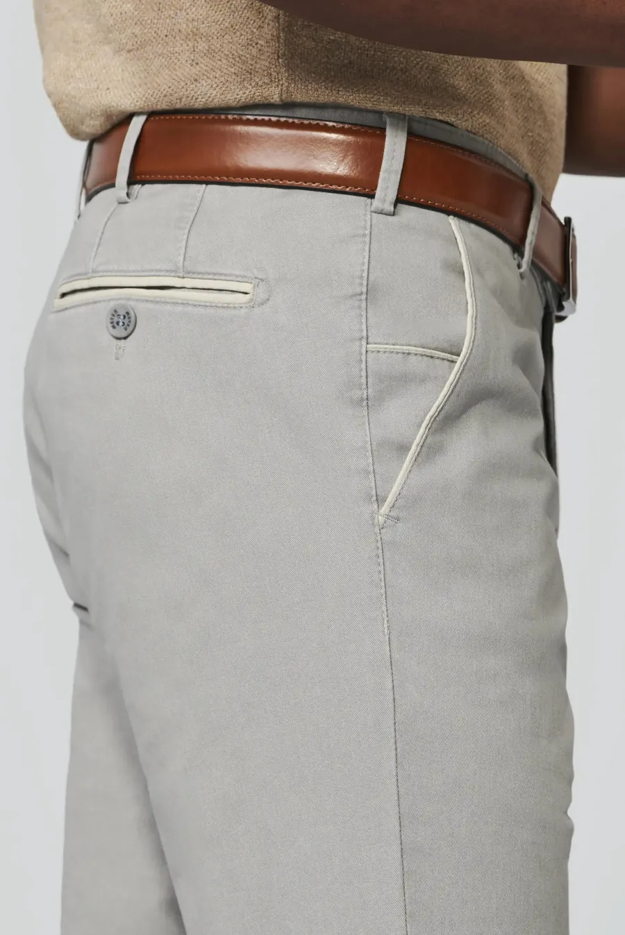 meyer_new_york_trousers___2.webp Meyer New York Trousers - 5000 Soft Twill Chino - Grey Beige