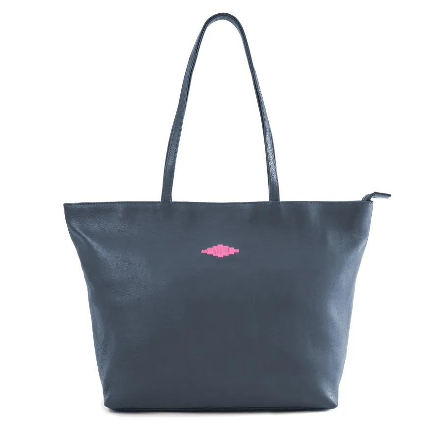 pampeano__trapecio_tote_b_2-1.webp Pampeano - Trapecio Tote Bag - Navy Leather