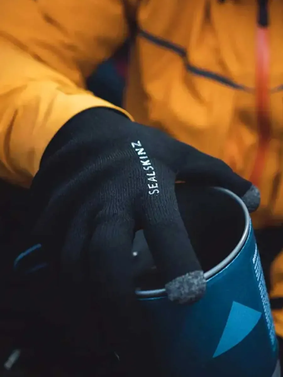 Sealskinz Anmer Gloves - Waterproof All Weather Ultra Grip Knitted Glo
