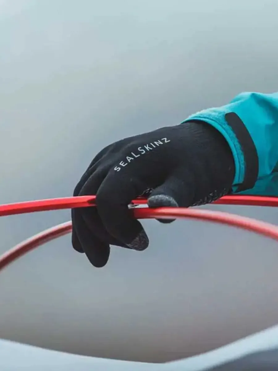 sealskinz_anmer_gloves__w_6.webp Sealskinz Anmer Gloves - Waterproof All Weather Ultra Grip Knitted Glo