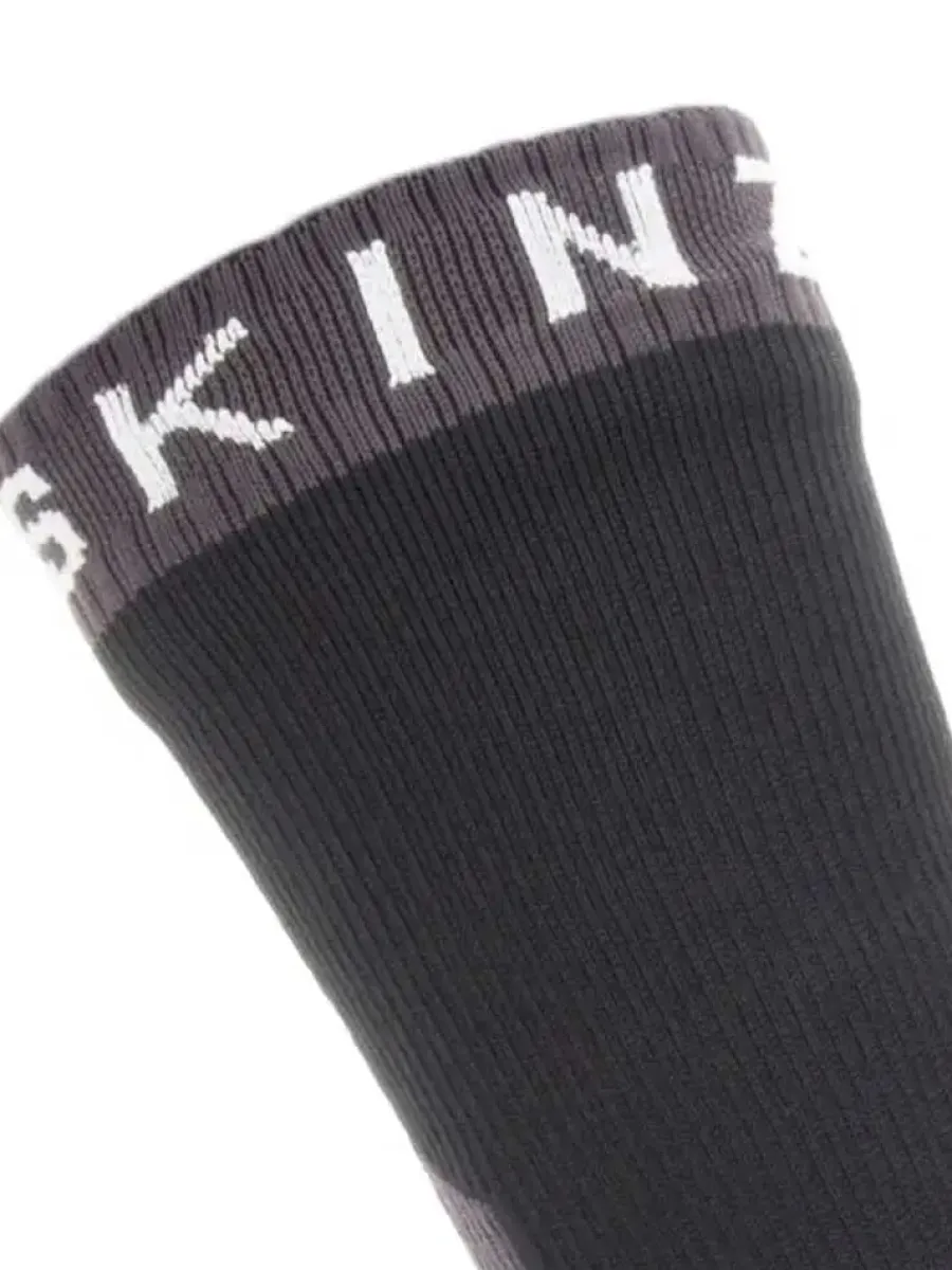 sealskinz_starston_socks__2.webp Sealskinz Starston Socks - Waterproof Extreme Cold Weather Mid Length