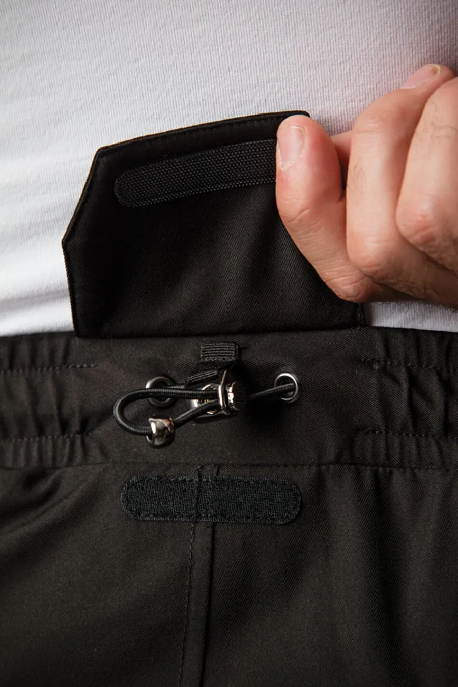 sunderland_quebec_lightwe_4.webp Sunderland Quebec Lightweight Waterproof Golf Trousers - Mens -
