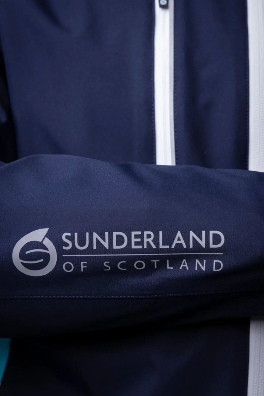 sunderland_valberg_zip_fr_3.webp Sunderland Valberg Zip Front Stretch Waterproof Golf Jacket - Mens - N