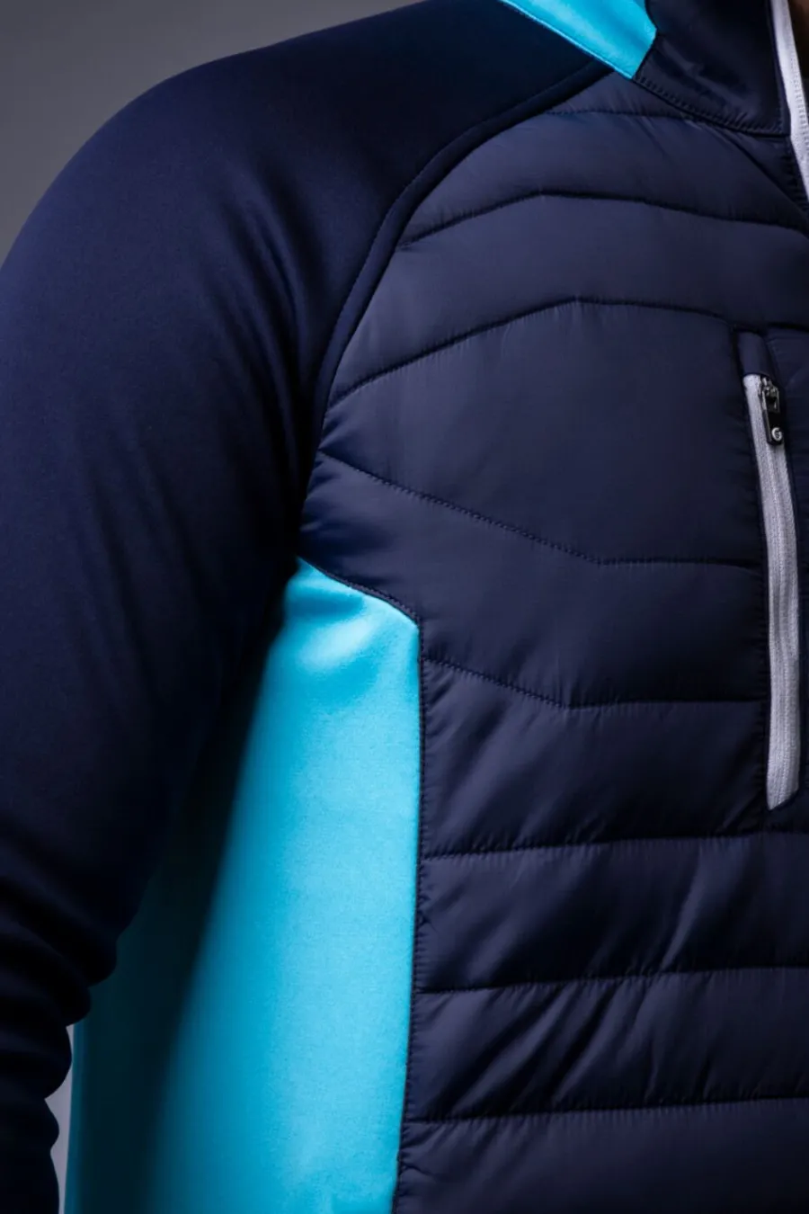 sunderland_zermatt_zip_fr_2.webp Sunderland Zermatt Zip Front Performance Golf Jacket - Mens - Navy / A