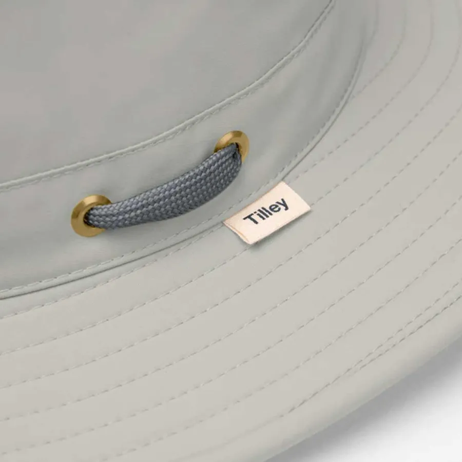 tilley_ltm_airflo_broad_b_3-4.webp Women Tilley Hats TILLEY LTM6 AIRFLO Broad Brim -